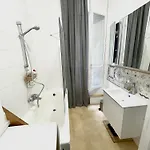 Grand Appartement Ternes