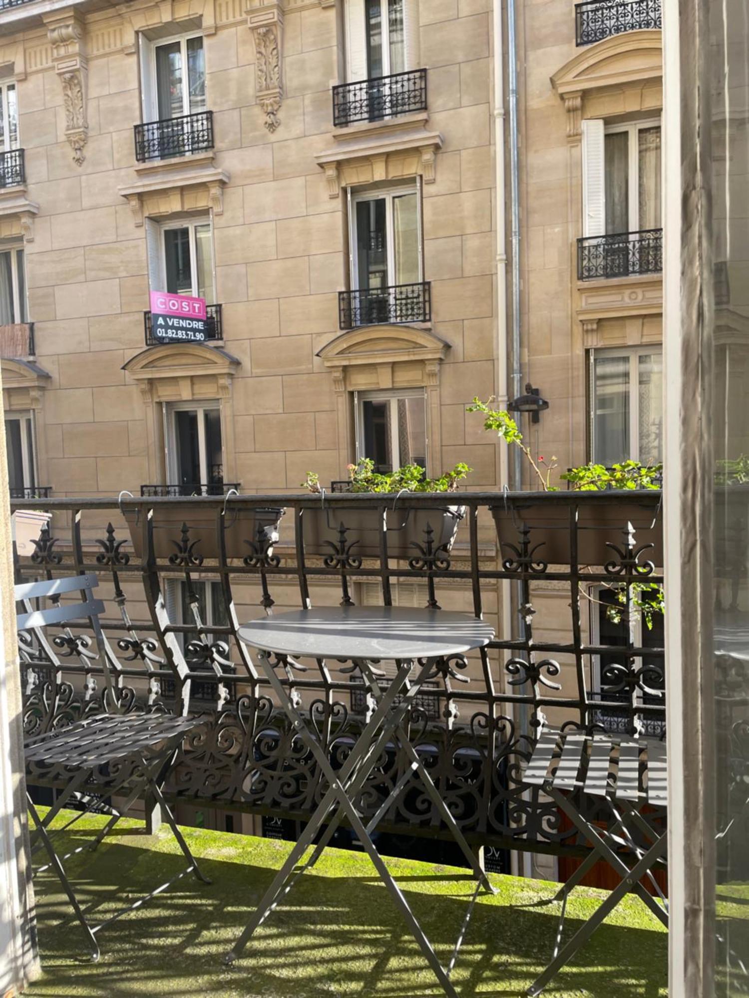 Apartment Grand Ternes *